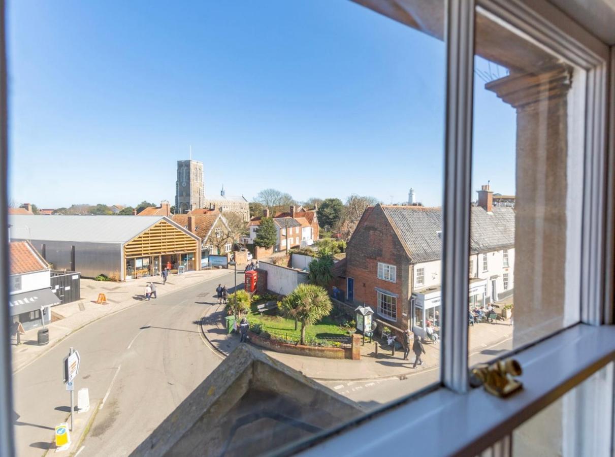 High View, Southwold High Street Apartment Exterior photo